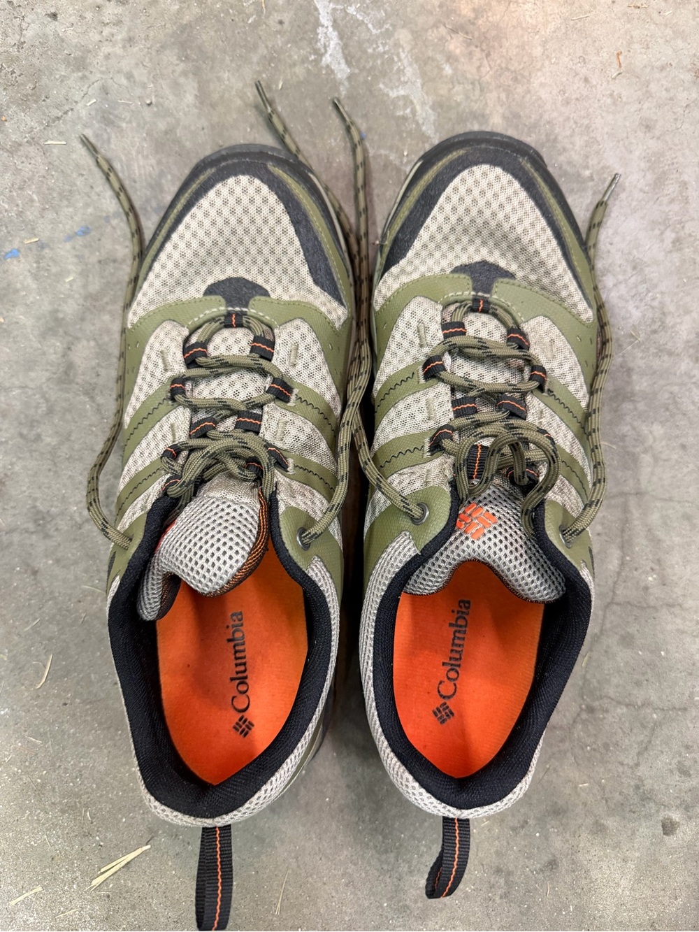 Columbia Men’s Olive Green and Gray Outdoor Trail Shoes with Orange Insole